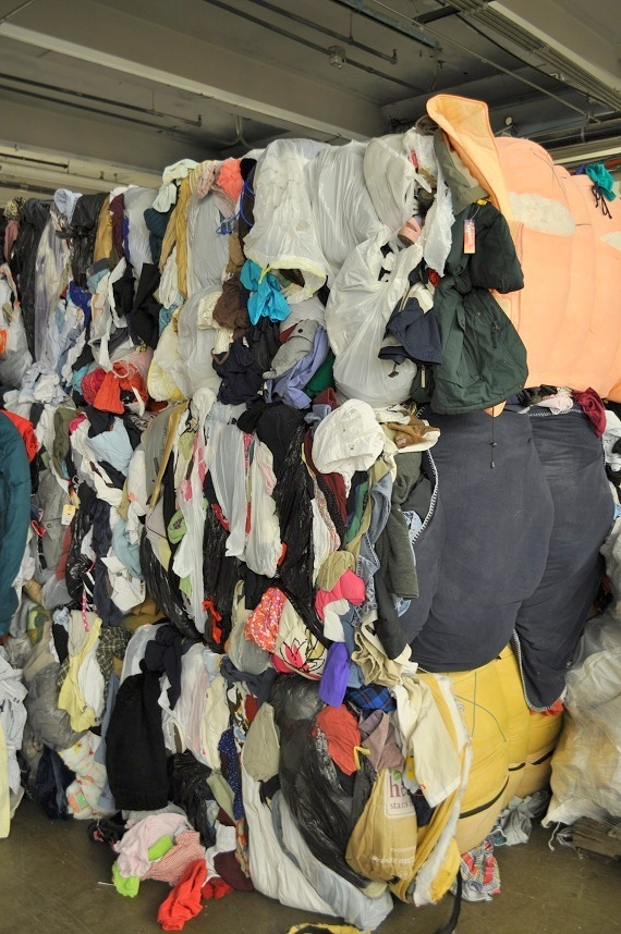 Used clothing and shoe bales